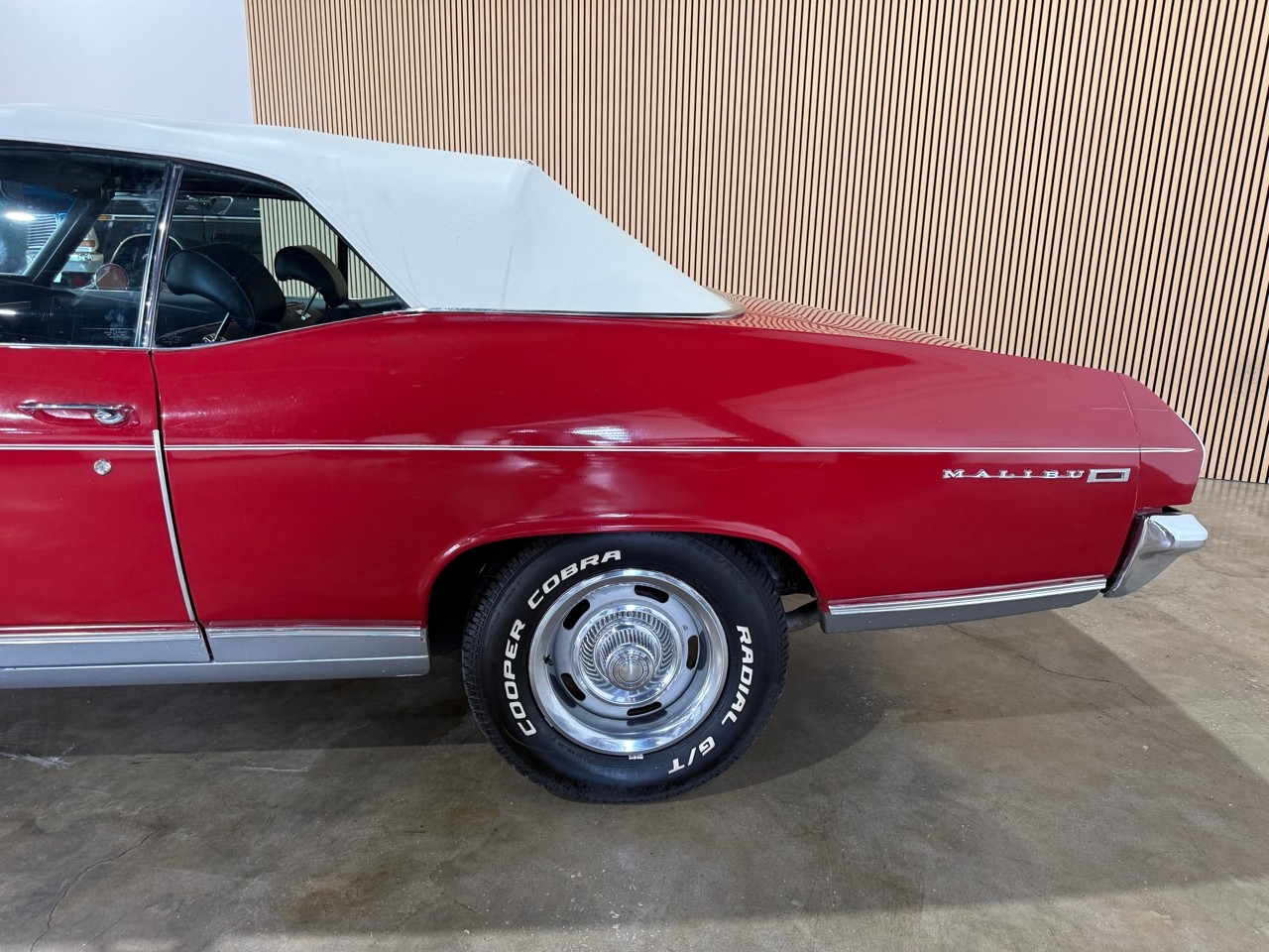 Chevrolet-Chevelle-1969-Classic-Car-13