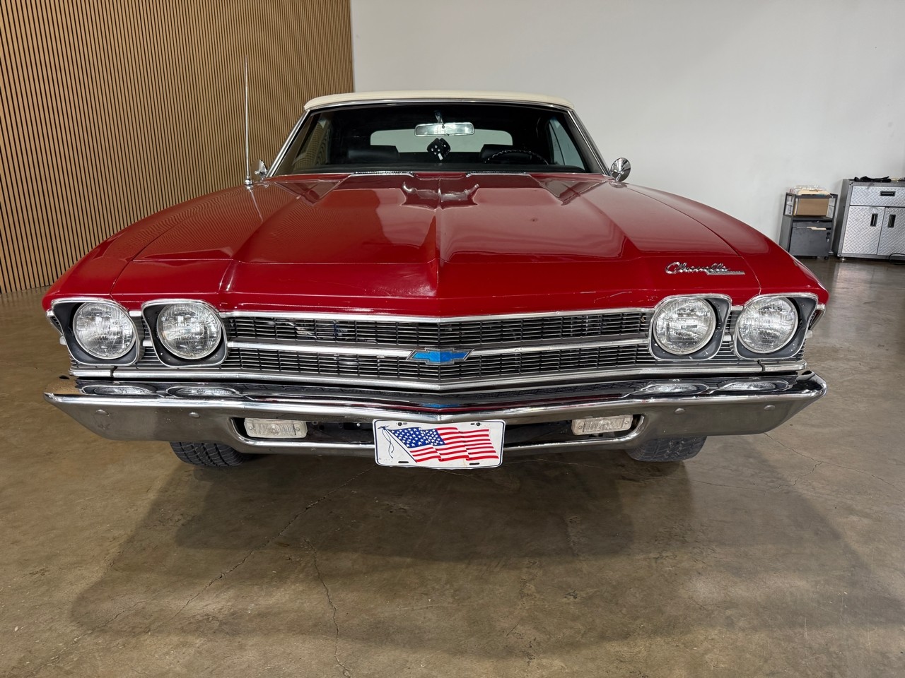 Chevrolet-Chevelle-1969-Classic-Car-2