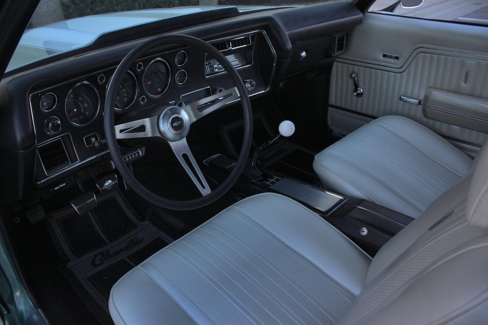 Chevrolet-Chevelle-1970-2-Door-10