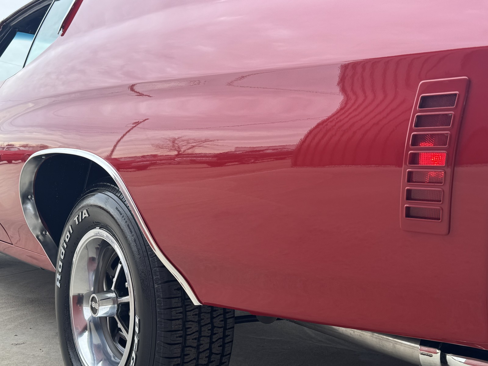 Chevrolet-Chevelle-1970-2-Door-Coupe-3