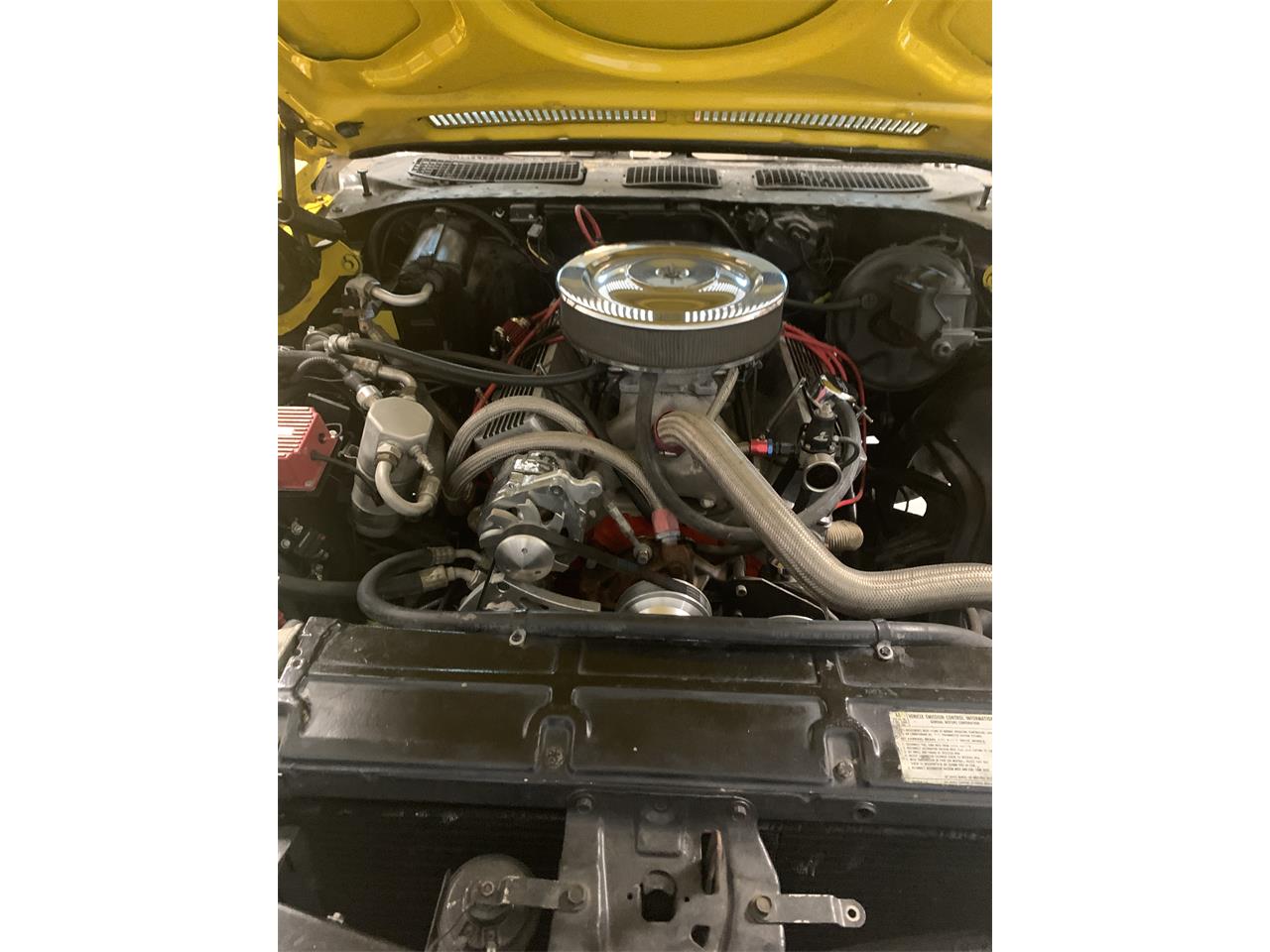 Chevrolet-Chevelle-1972-Corvette-Yellow-Black-10