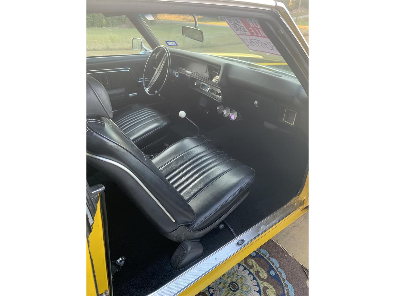 Chevrolet-Chevelle-1972-Corvette-Yellow-Black-6