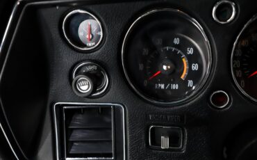 Chevrolet-Chevelle-1972-Fathom-Green-Black-37