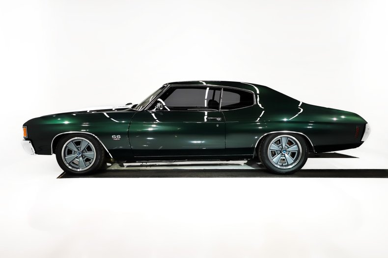 Chevrolet-Chevelle-1972-Fathom-Green-Black-48