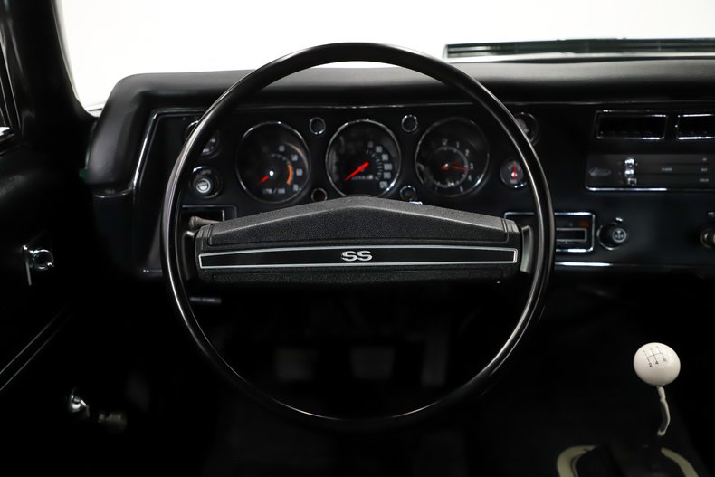 Chevrolet-Chevelle-1972-Fathom-Green-Black-7