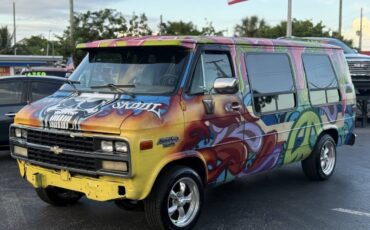 Chevrolet-Chevy-Van-1992-Full-Size-1