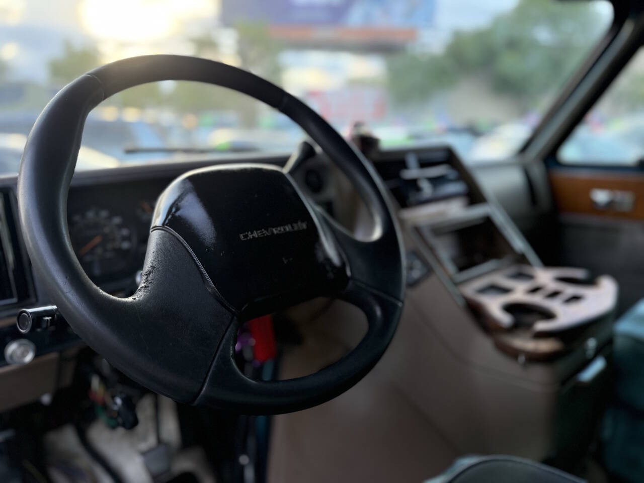 Chevrolet-Chevy-Van-1992-Full-Size-13