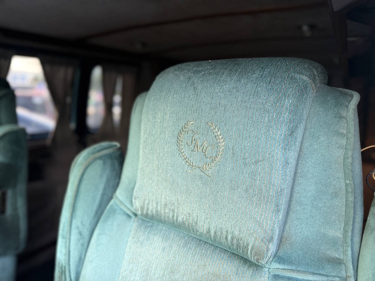 Chevrolet-Chevy-Van-1992-Full-Size-17