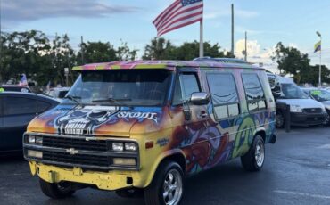 Chevrolet-Chevy-Van-1992-Full-Size