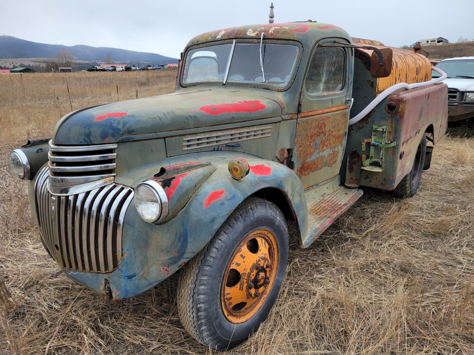 Chevrolet-Classic-1946-truck-1