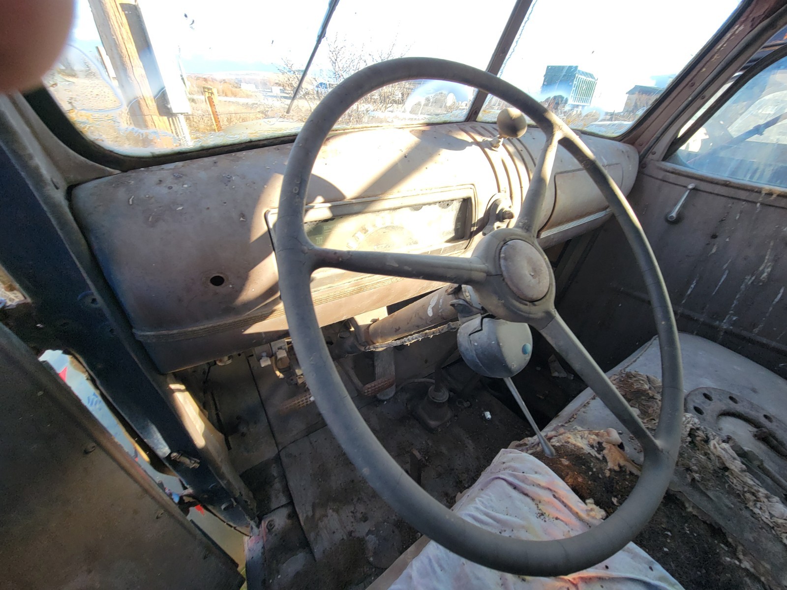 Chevrolet-Classic-1946-truck-11