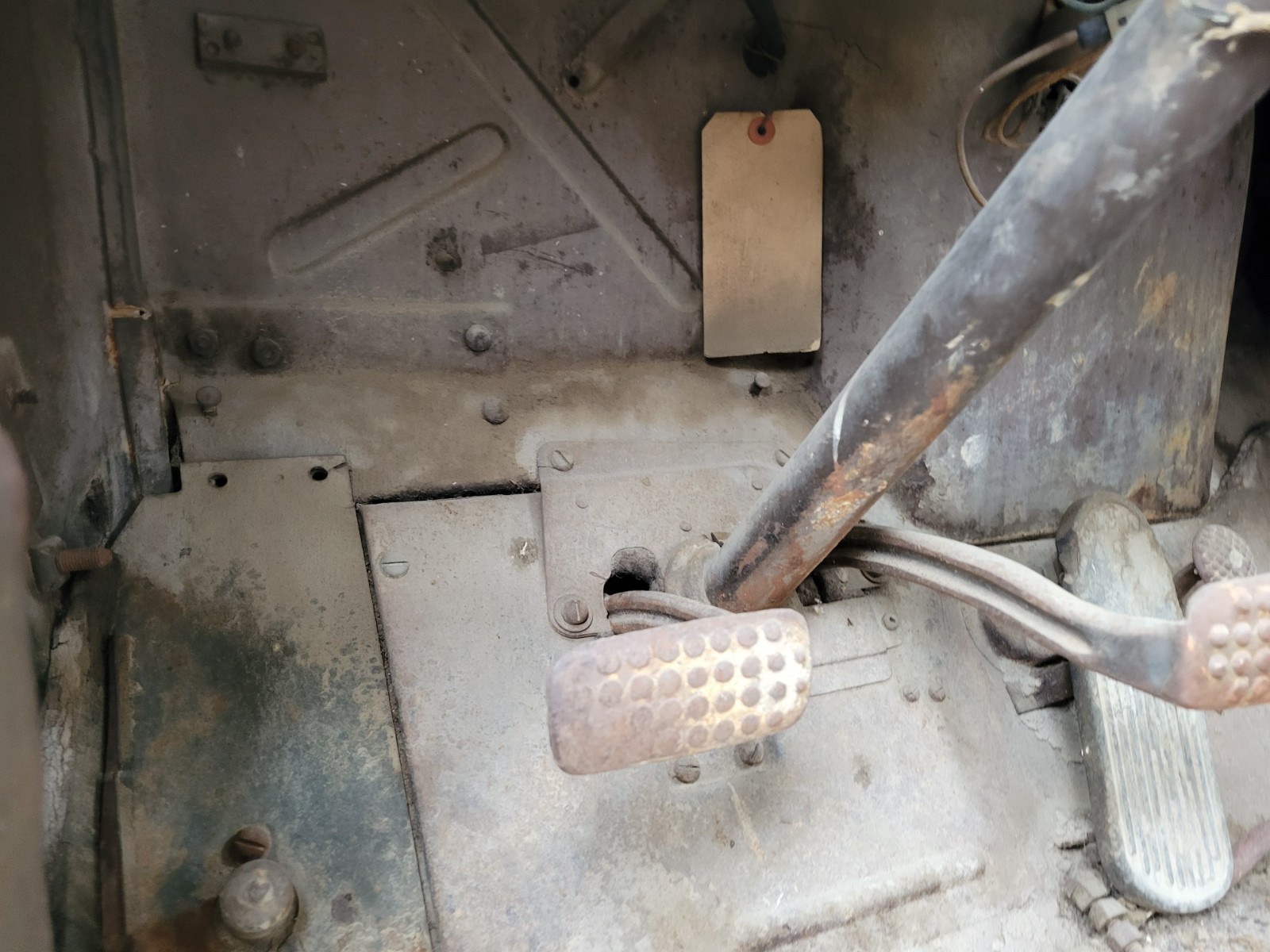 Chevrolet-Classic-1946-truck-13