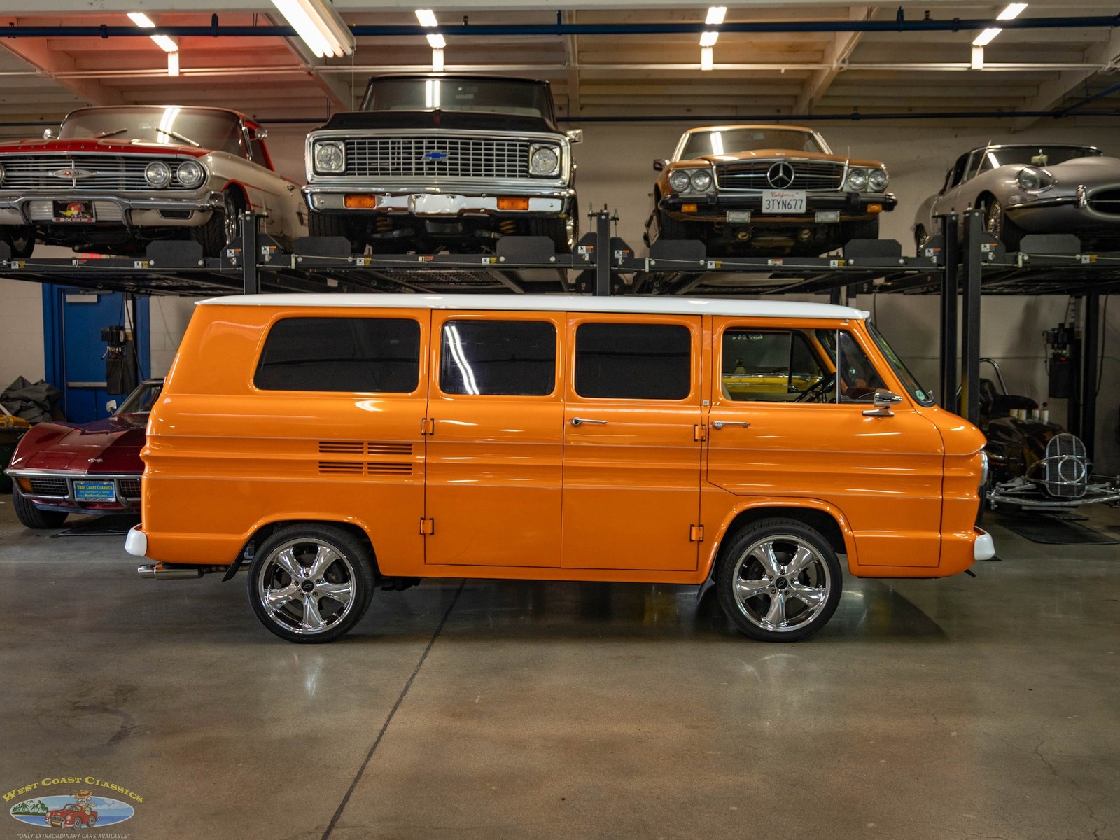Chevrolet-Corvair-1963-Minivan-2