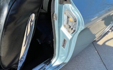 Chevrolet-Corvair-1964-Convertible-35