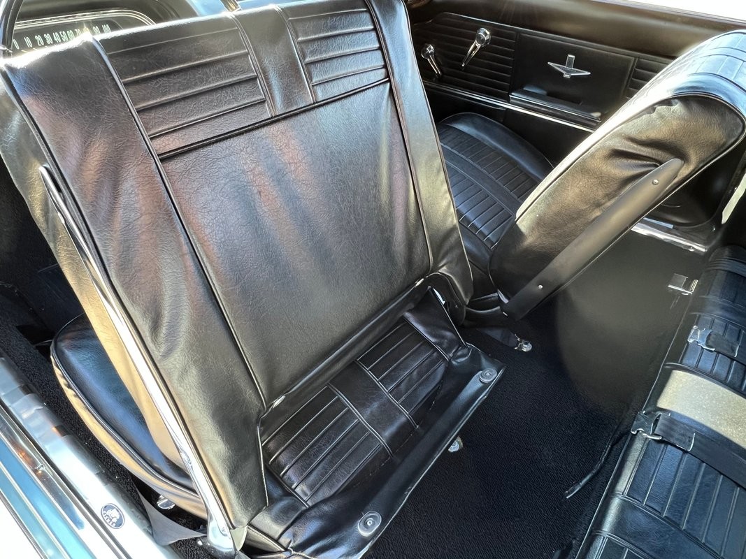 Chevrolet-Corvair-1964-Convertible-38