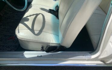 Chevrolet-Corvair-1965-2-Door-11