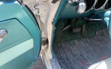 Chevrolet-Corvair-1965-2-Door-12