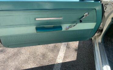 Chevrolet-Corvair-1965-2-Door-15