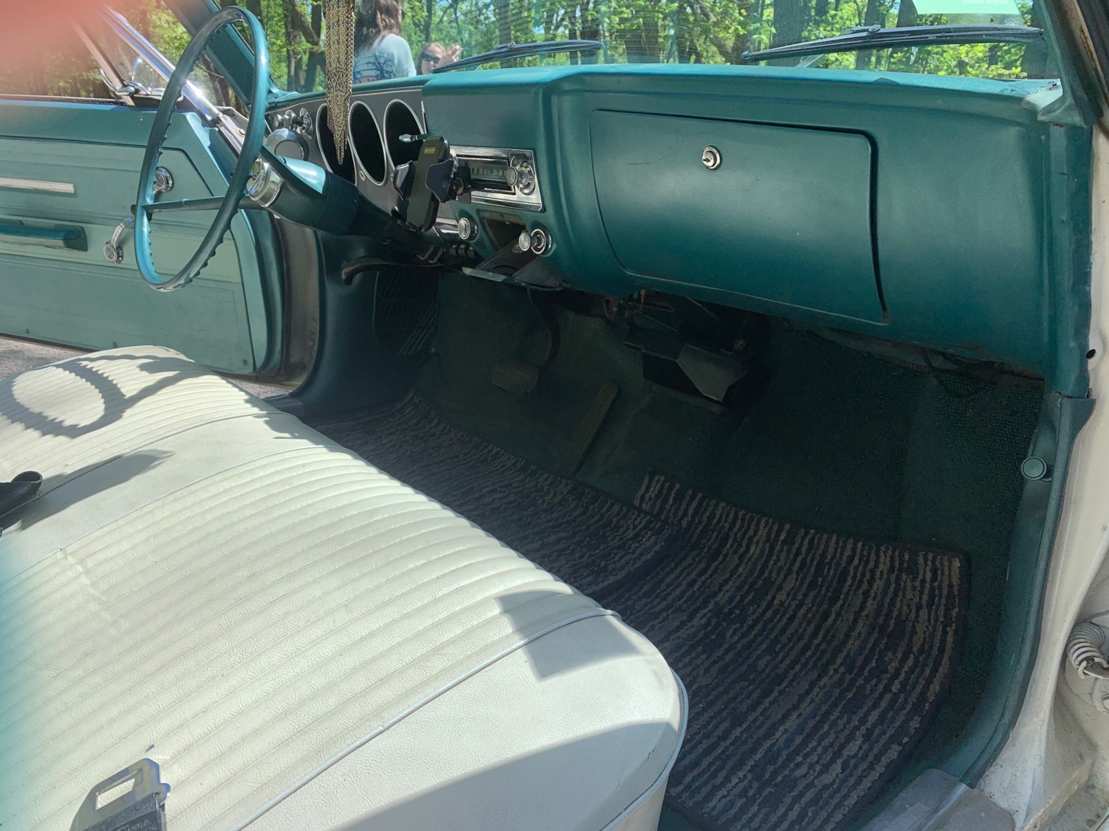 Chevrolet-Corvair-1965-2-Door-19