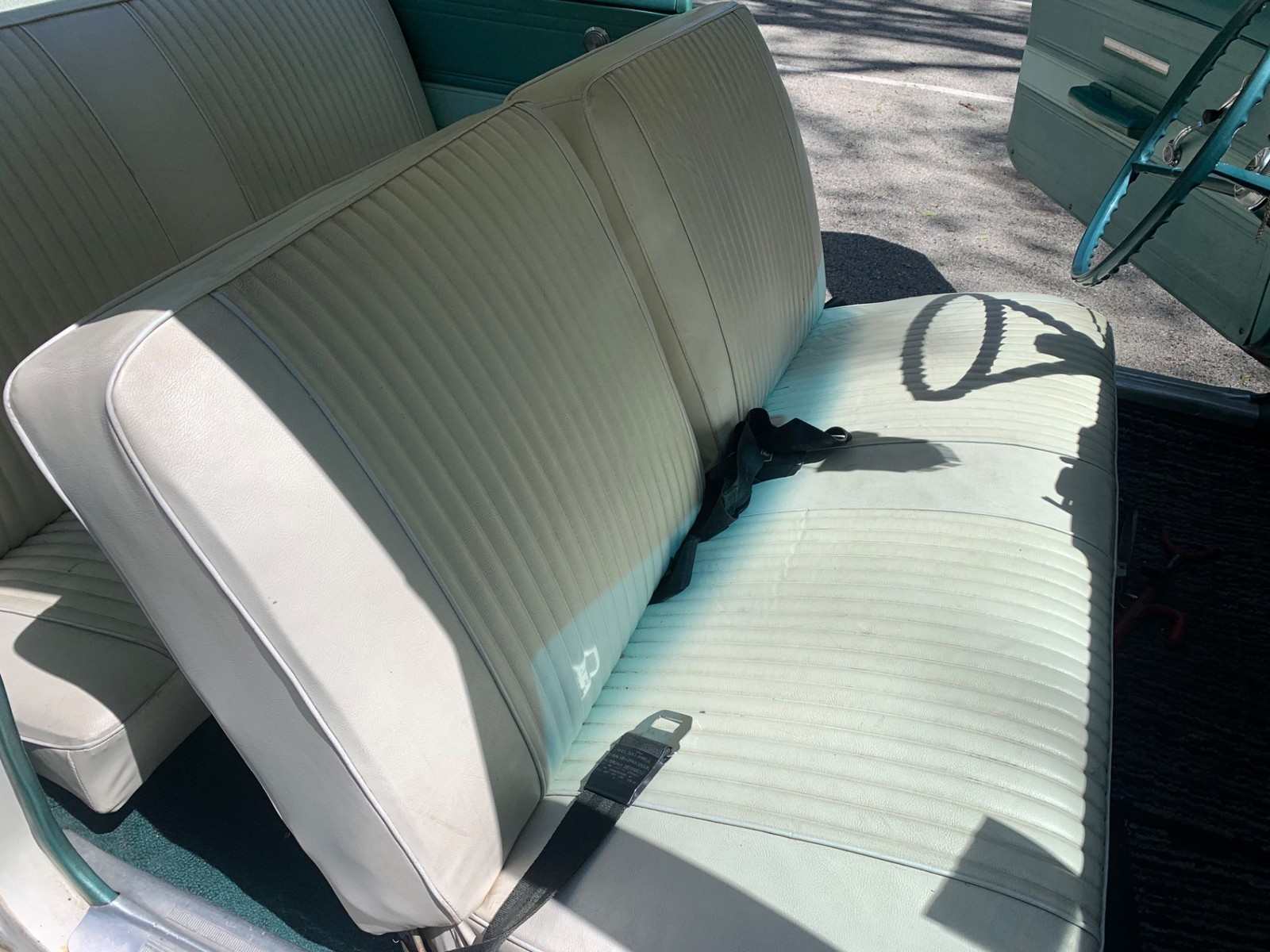 Chevrolet-Corvair-1965-2-Door-20