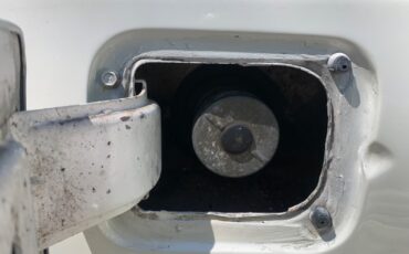 Chevrolet-Corvair-1965-2-Door-33