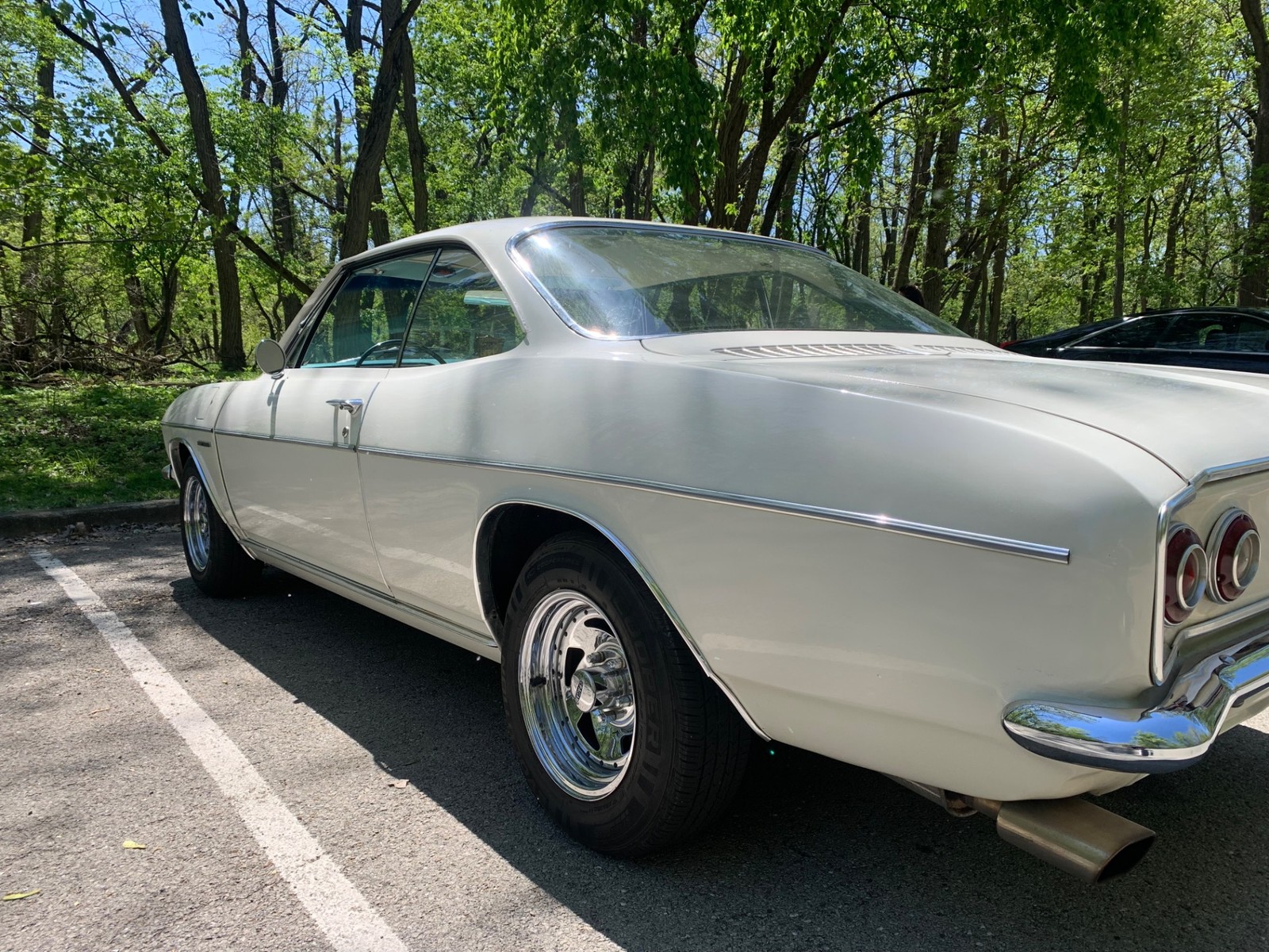 Chevrolet-Corvair-1965-2-Door-8