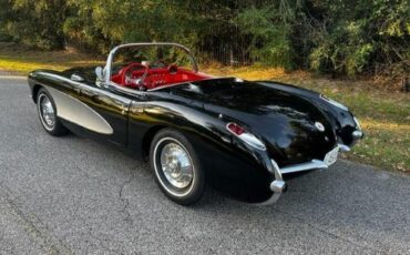 Chevrolet-Corvette-1957-2