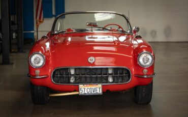 Chevrolet-Corvette-1957-2-Door-Roadster-Convertible-13