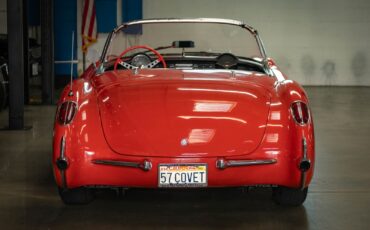 Chevrolet-Corvette-1957-2-Door-Roadster-Convertible-17