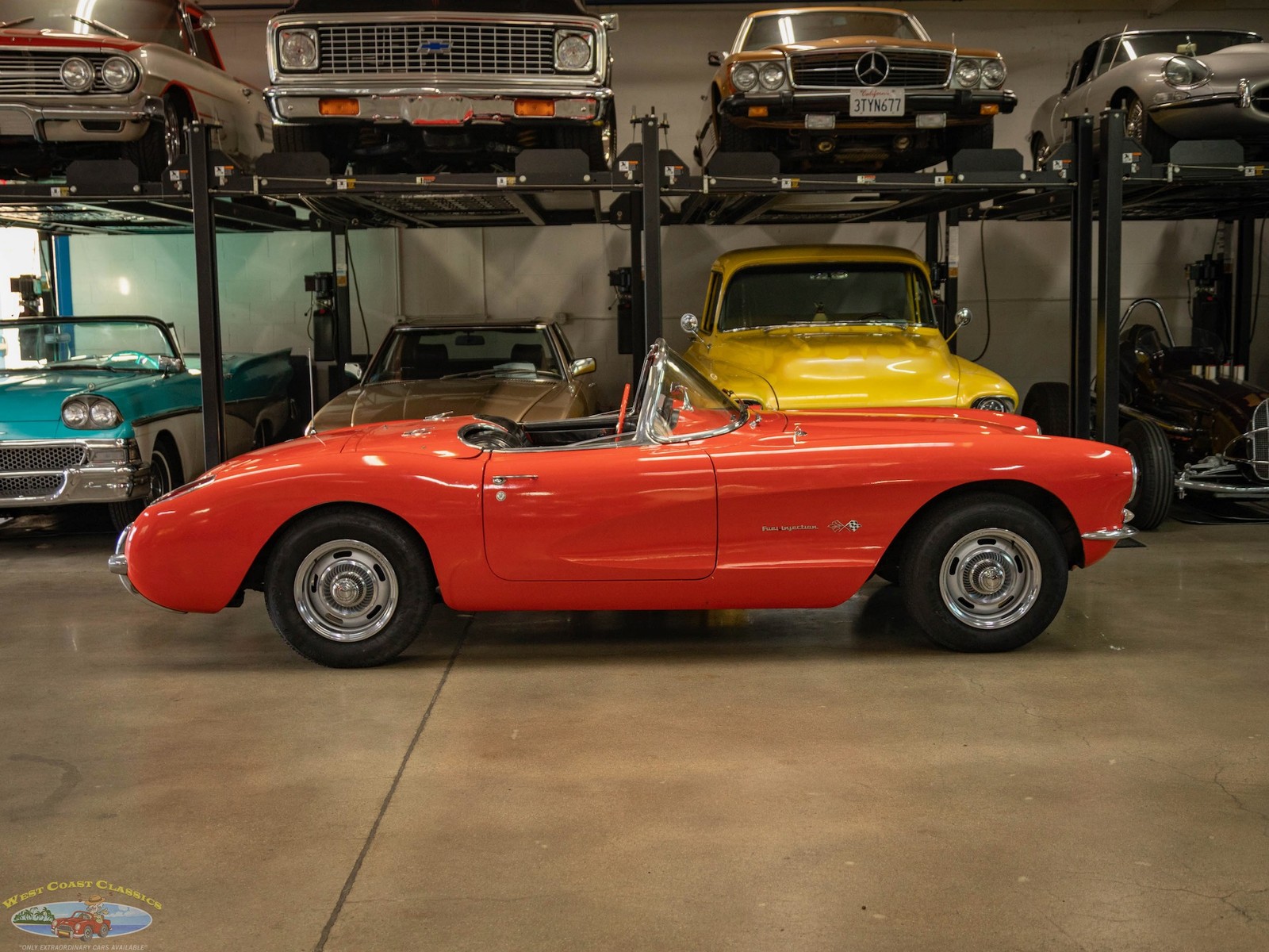 Chevrolet-Corvette-1957-2-Door-Roadster-Convertible-2