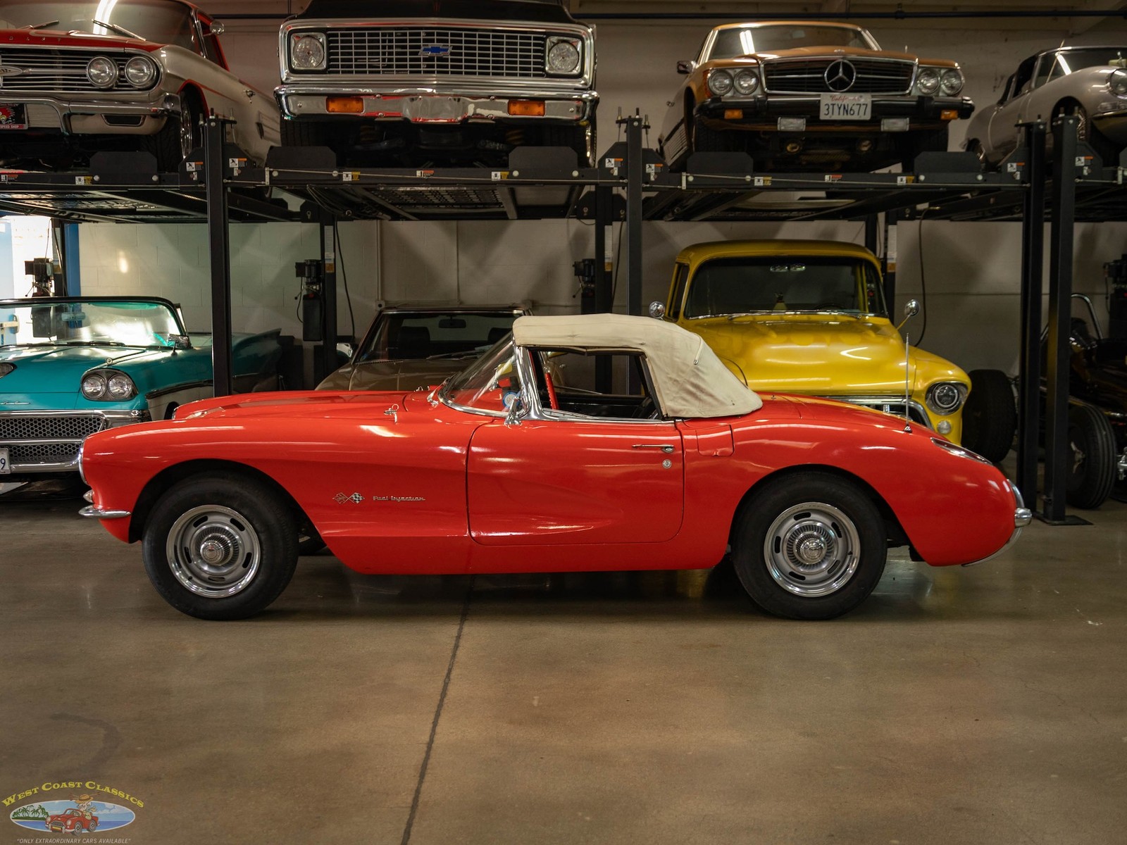 Chevrolet-Corvette-1957-2-Door-Roadster-Convertible-27