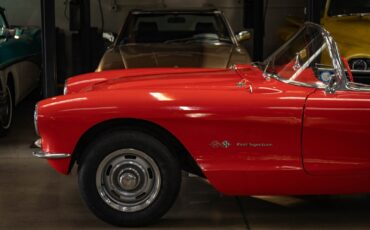 Chevrolet-Corvette-1957-2-Door-Roadster-Convertible-4