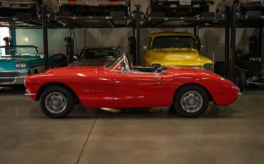 Chevrolet-Corvette-1957-2-Door-Roadster-Convertible-6