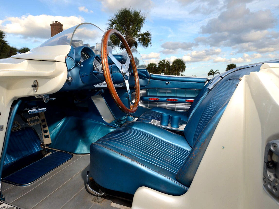 Chevrolet-Corvette-1957-Classic-Car-20