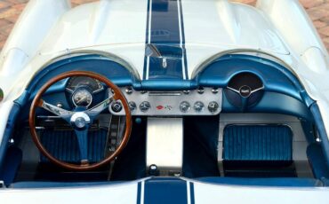 Chevrolet-Corvette-1957-Classic-Car-22