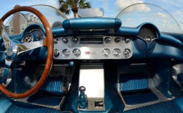 Chevrolet-Corvette-1957-Classic-Car-23