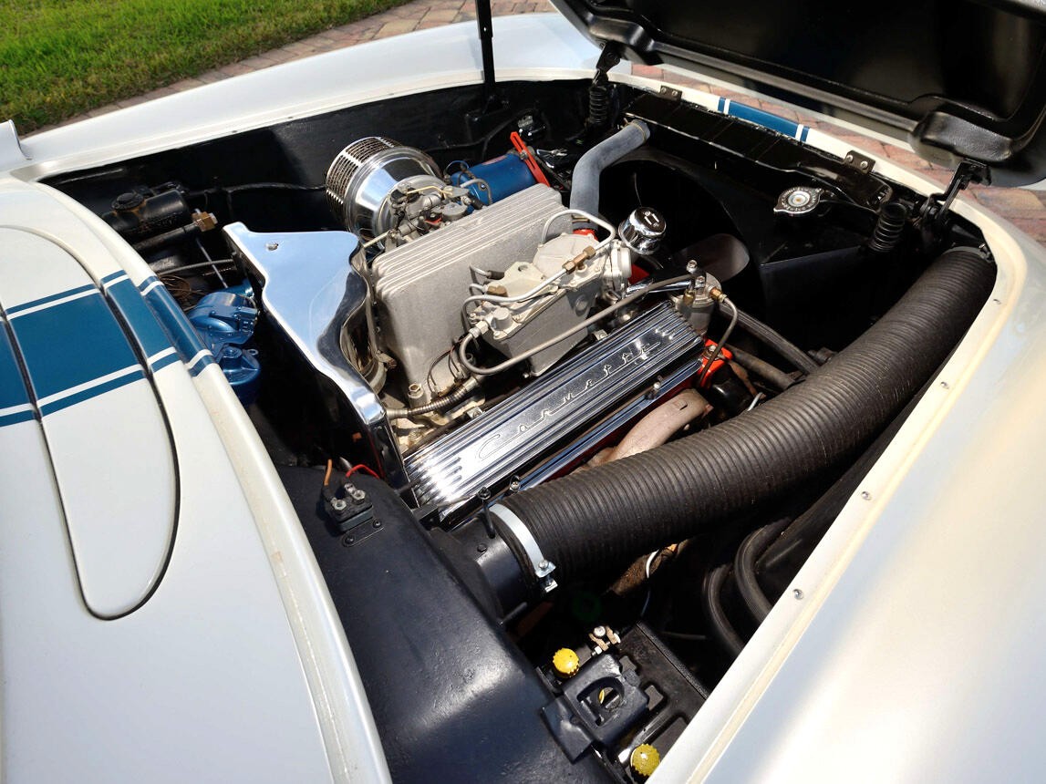 Chevrolet-Corvette-1957-Classic-Car-26