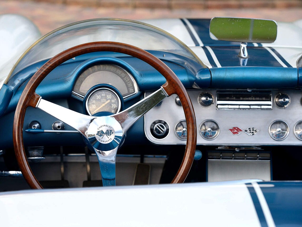 Chevrolet-Corvette-1957-Classic-Car-33