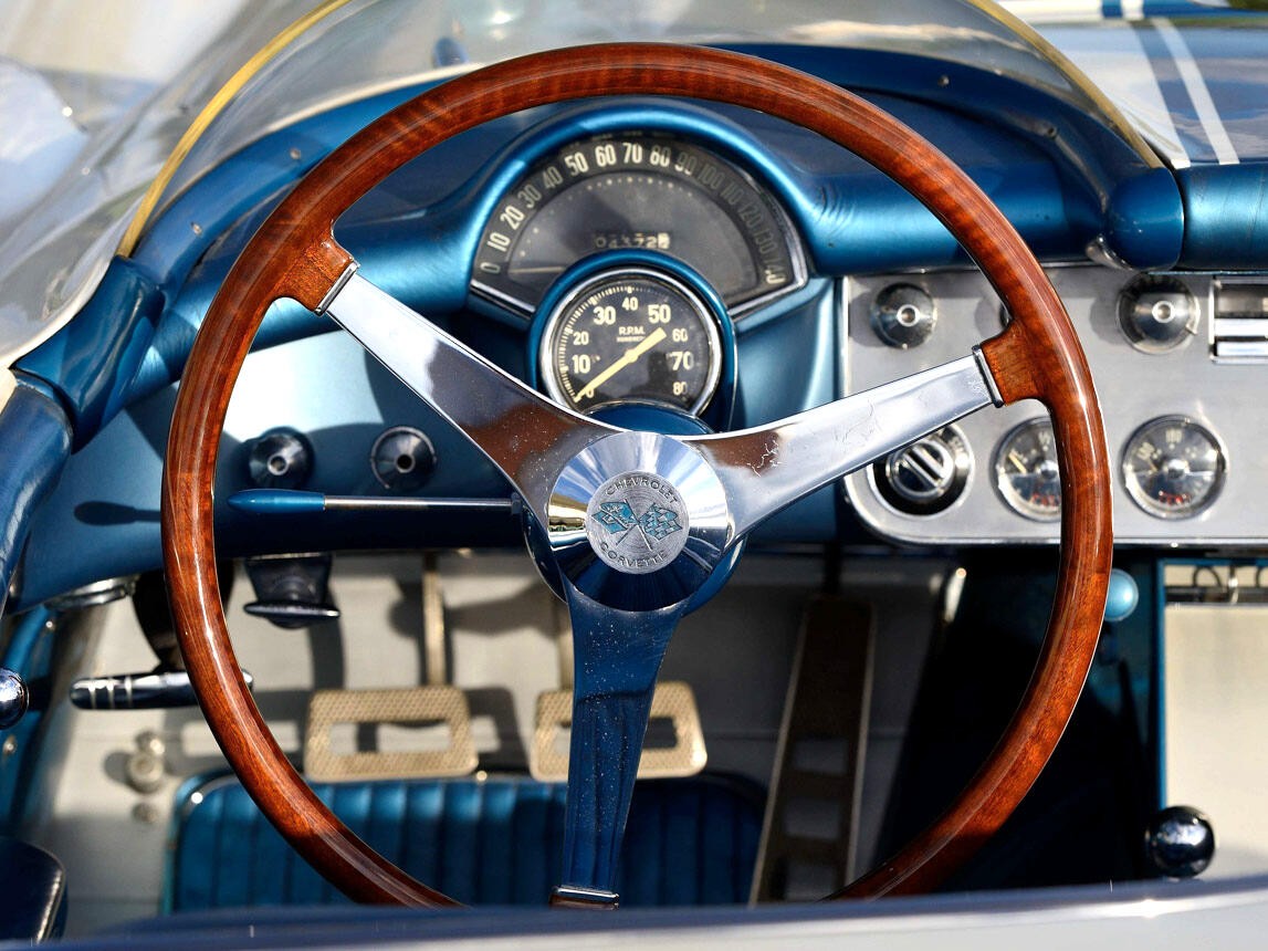 Chevrolet-Corvette-1957-Classic-Car-34