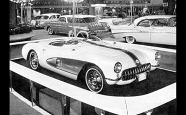 Chevrolet-Corvette-1957-Classic-Car