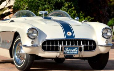 Chevrolet-Corvette-1957-Classic-Car-6