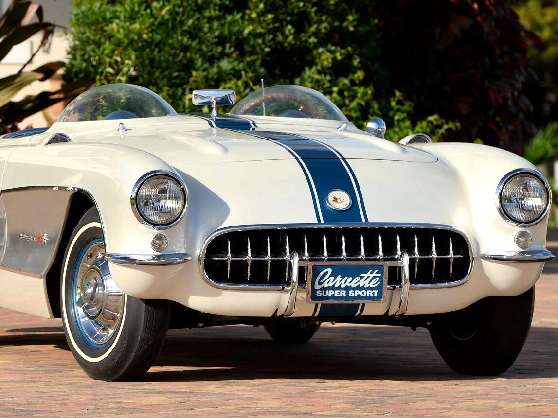 Chevrolet-Corvette-1957-Classic-Car-6