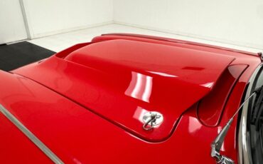 Chevrolet-Corvette-1958-Roman-Red-Black-20