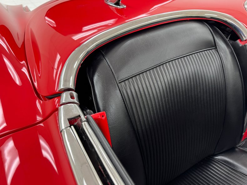 Chevrolet-Corvette-1958-Roman-Red-Black-4