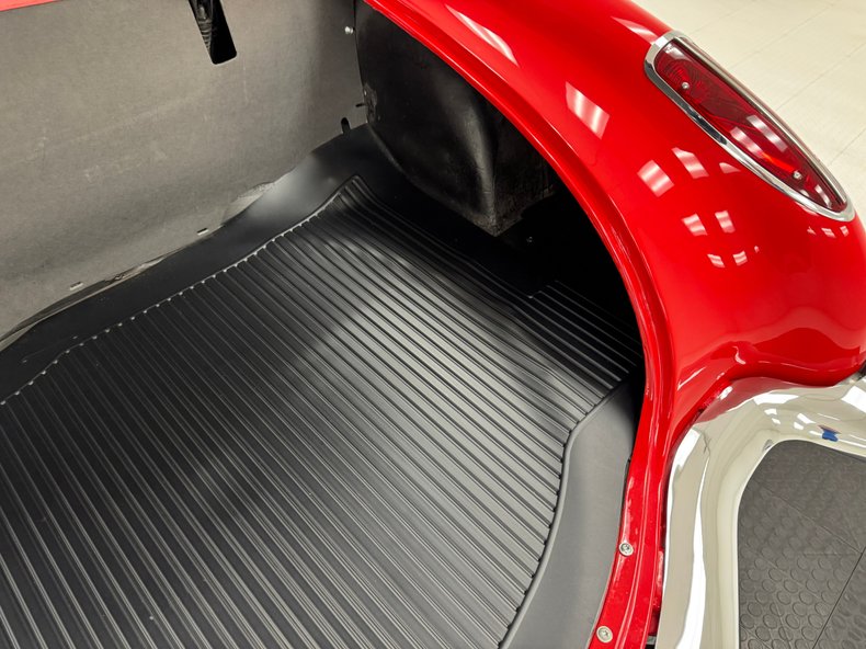 Chevrolet-Corvette-1958-Roman-Red-Black-45