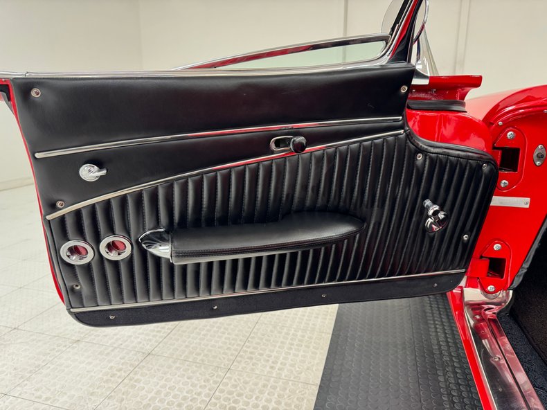 Chevrolet-Corvette-1958-Roman-Red-Black-48