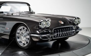 Chevrolet-Corvette-1959-Convertible-12