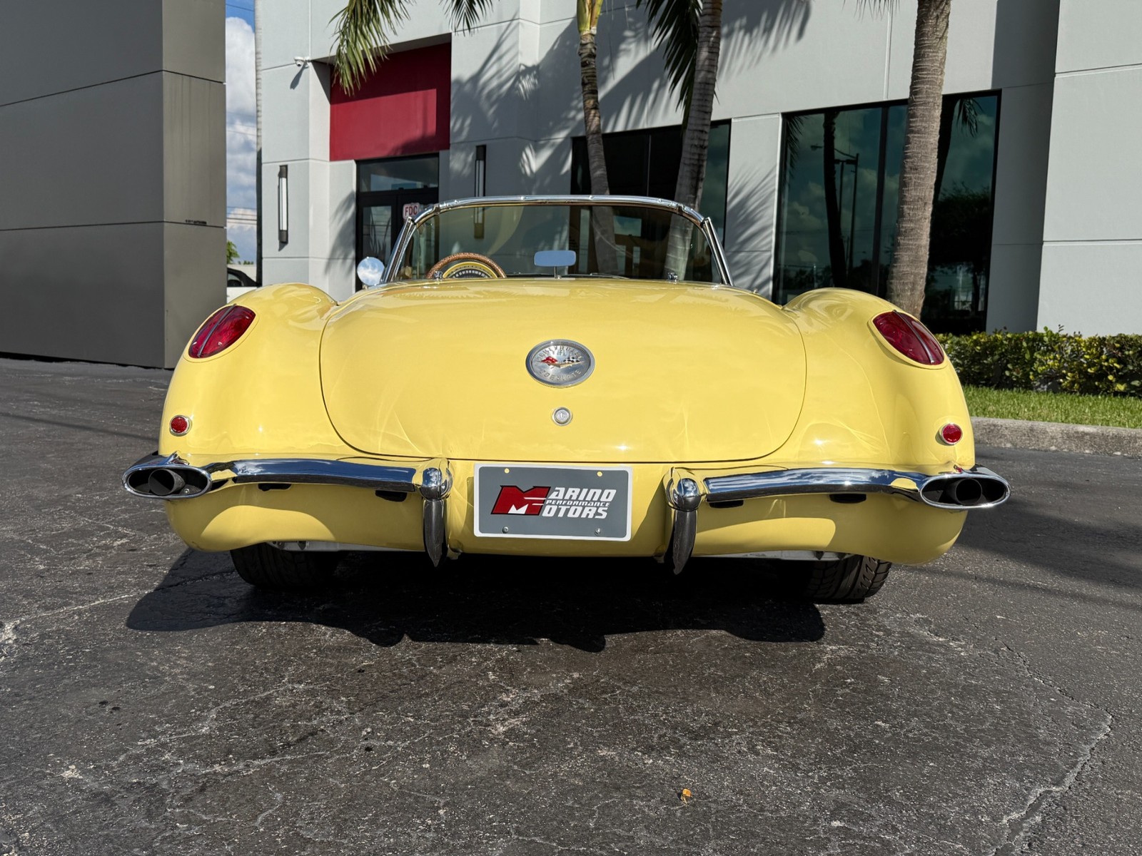 Chevrolet-Corvette-1959-Convertible-16