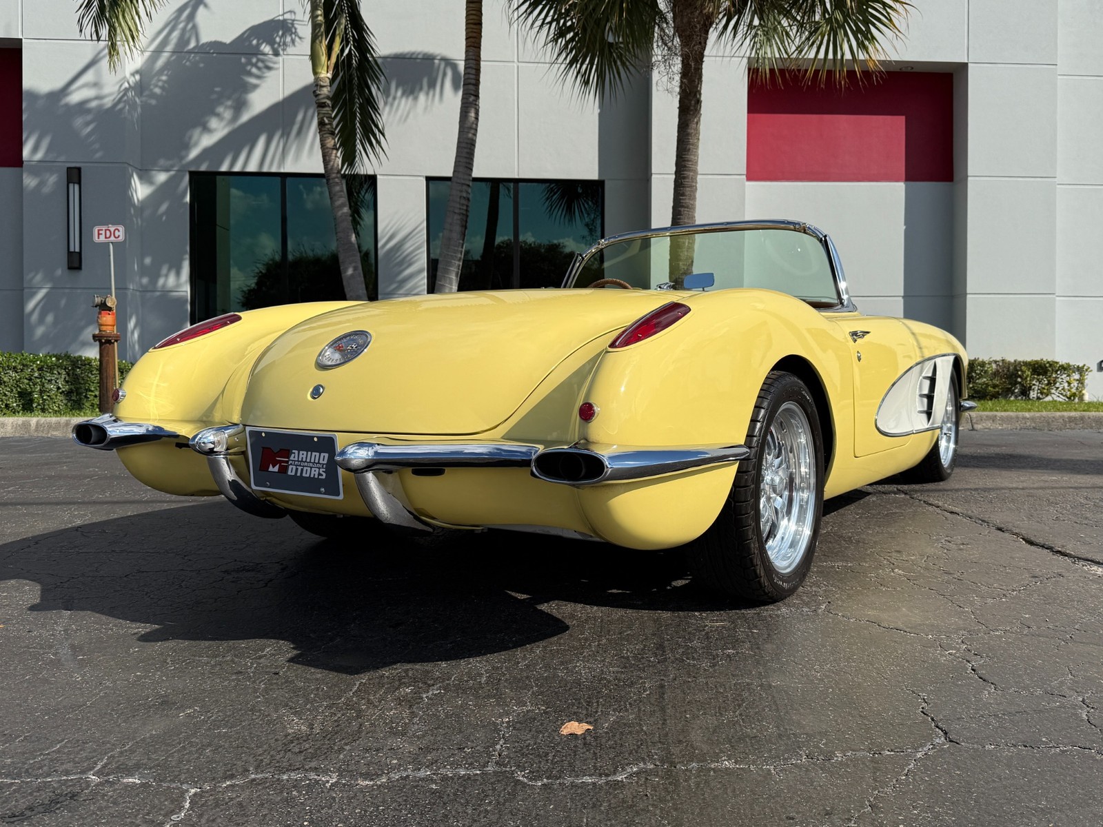 Chevrolet-Corvette-1959-Convertible-18