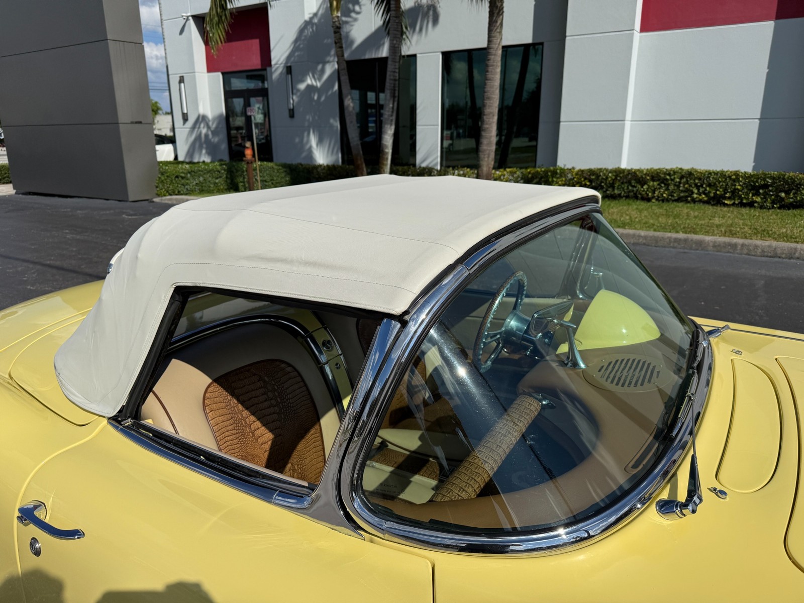 Chevrolet-Corvette-1959-Convertible-22